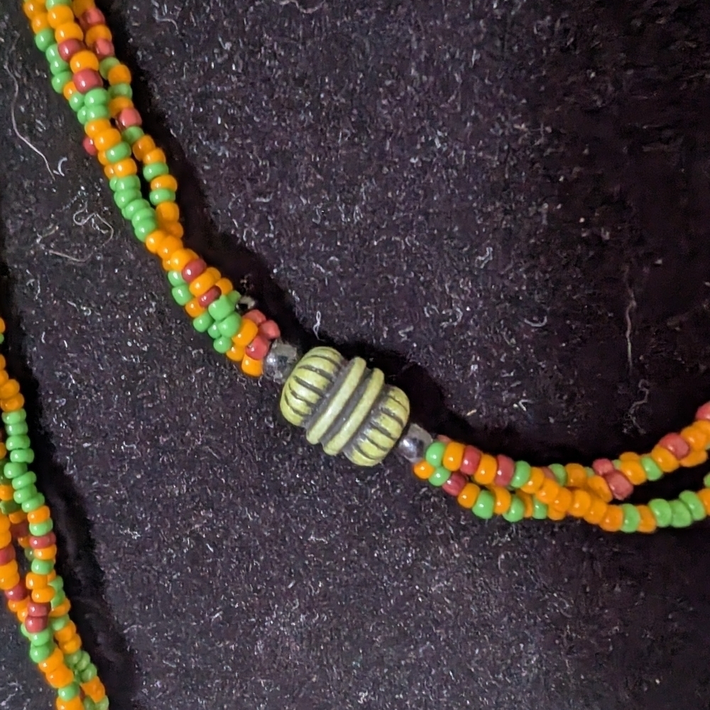 Multicolor Beaded Necklace - Picture 4 of 10